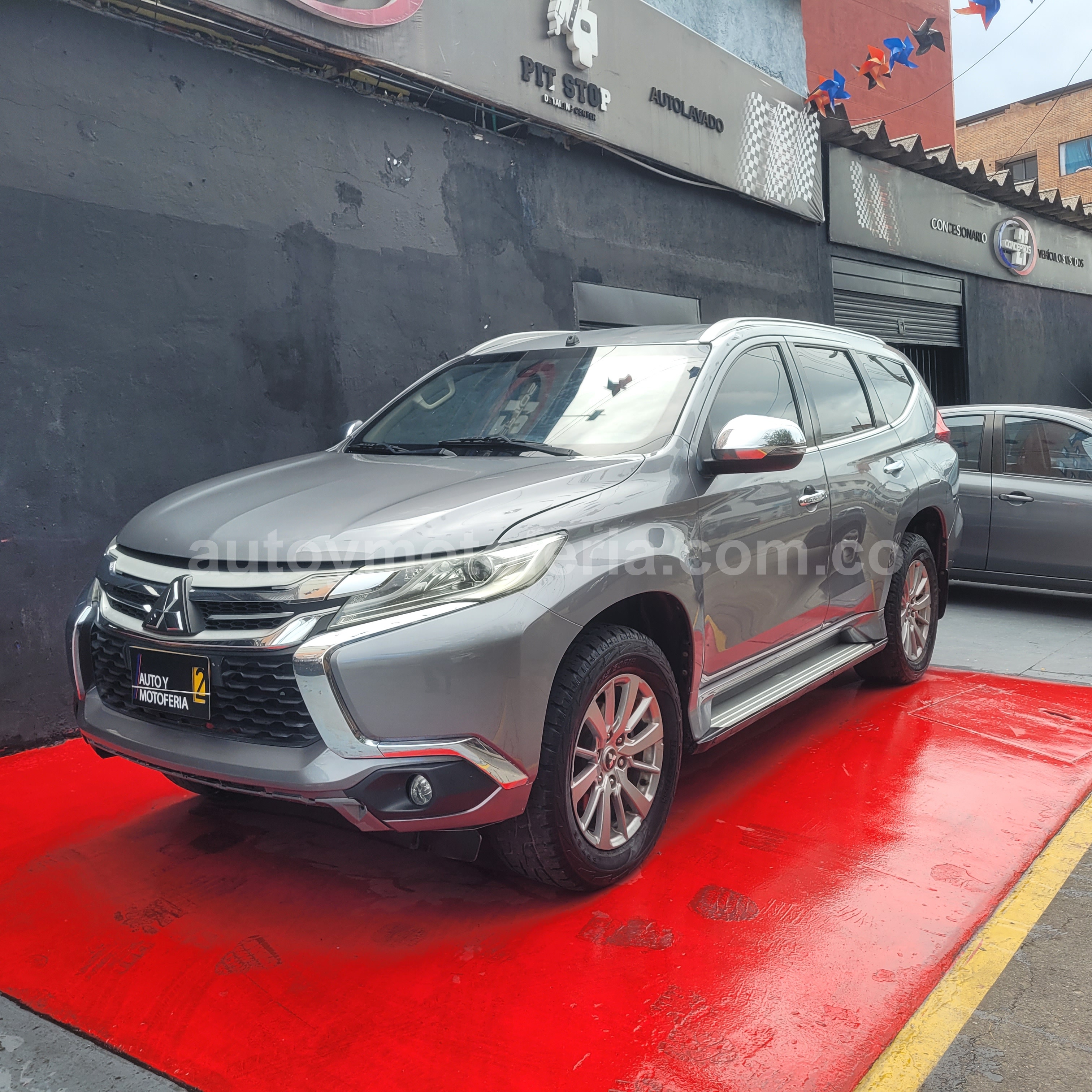 MITSUBISHI MONTERO SPORT 3,0 4WD