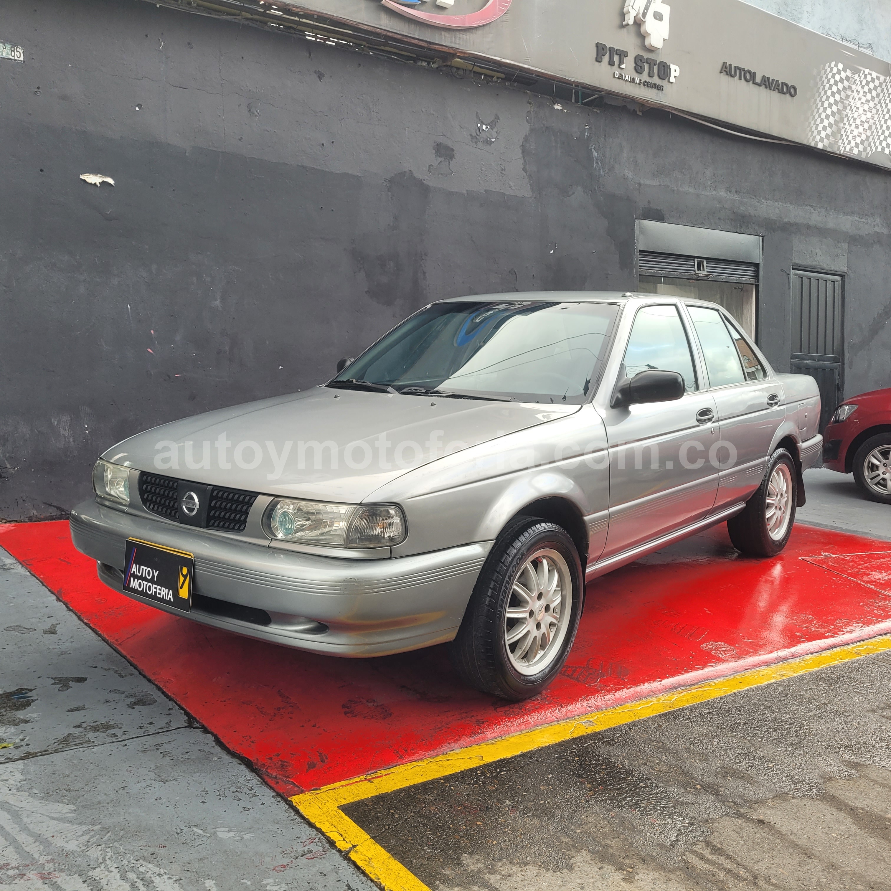 NISSAN SENTRA B13
